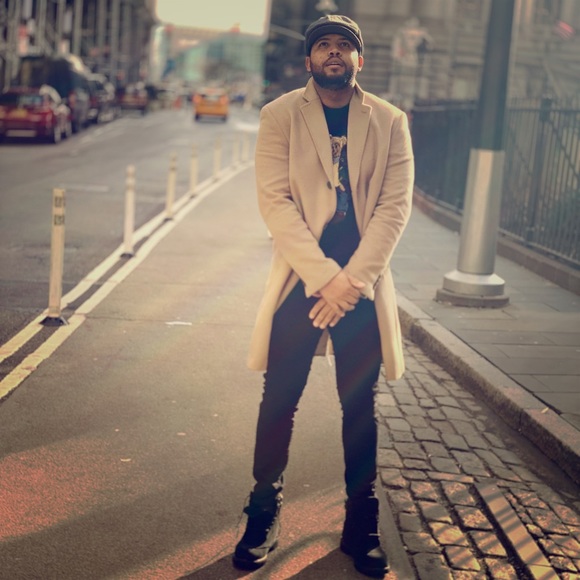 Meet your Posher, Sheldon - Picture 1 of 1